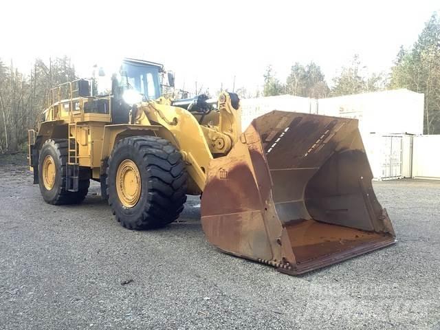 CAT 988K Gumikerekes homlokrakodók