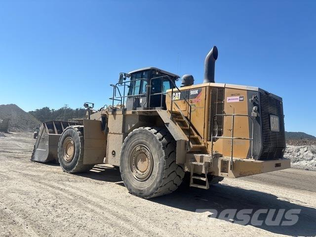 CAT 988K Gumikerekes homlokrakodók