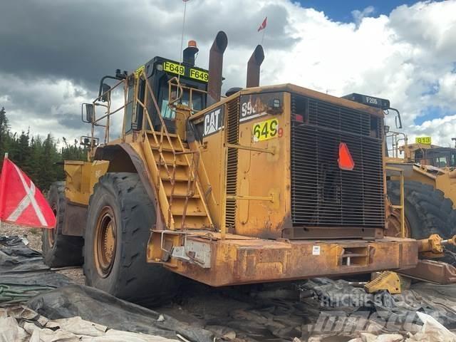 CAT 990H Gumikerekes homlokrakodók