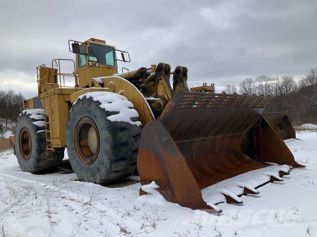 CAT 992C Gumikerekes homlokrakodók