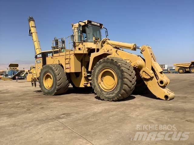 CAT 992G Gumikerekes homlokrakodók