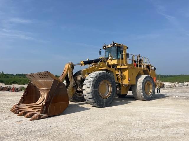 CAT 992G Gumikerekes homlokrakodók