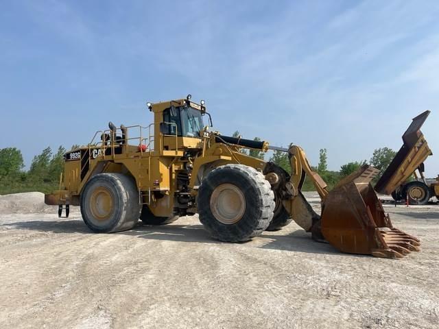CAT 992G Gumikerekes homlokrakodók