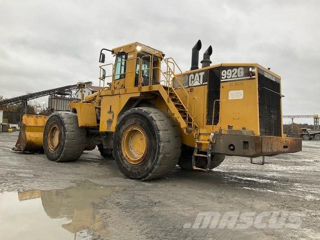 CAT 992G Gumikerekes homlokrakodók
