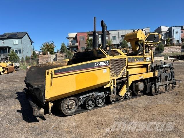 CAT AP-1055B Aszfalt terítõ gépek