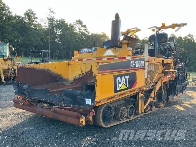 CAT AP-1055D Aszfalt terítõ gépek