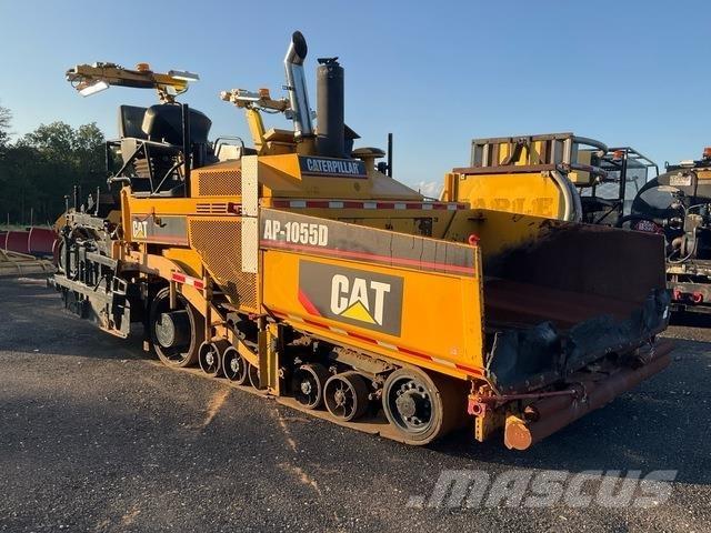 CAT AP-1055D Aszfalt terítõ gépek