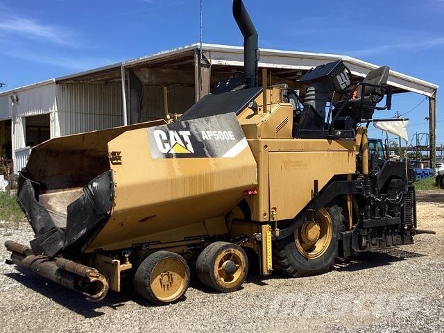 CAT AP 550E Aszfalt terítõ gépek