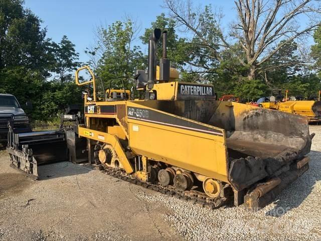 CAT AP-650B Aszfalt terítõ gépek