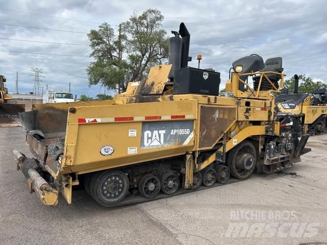 CAT AP1055D Aszfalt terítõ gépek
