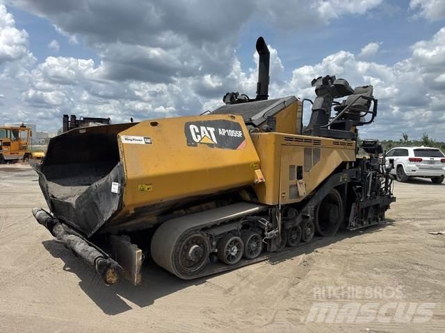 CAT AP1055F Aszfalt terítõ gépek