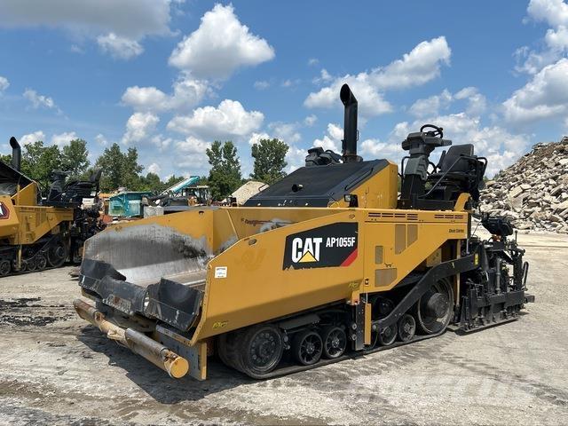 CAT AP1055F Aszfalt terítõ gépek