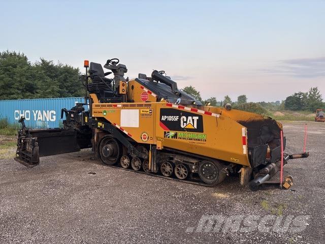 CAT AP1055F Aszfalt terítõ gépek