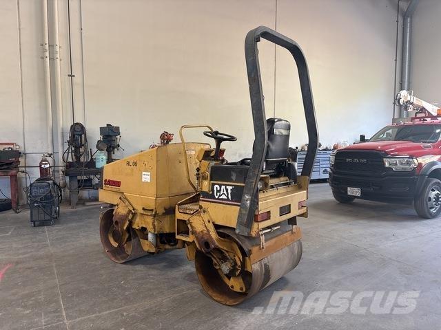 CAT CB-214C Ikerdobos hengerek
