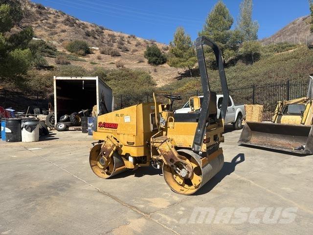 CAT CB224C Ikerdobos hengerek