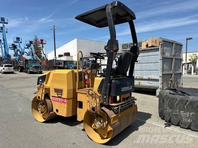 CAT CB24 Ikerdobos hengerek