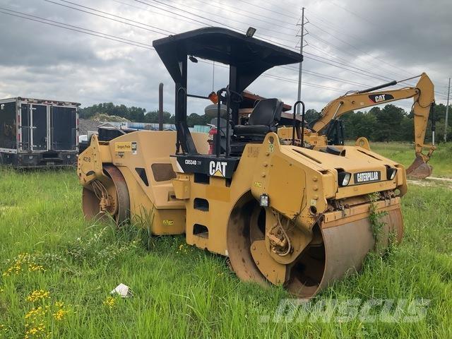 CAT CB534D XW Ikerdobos hengerek
