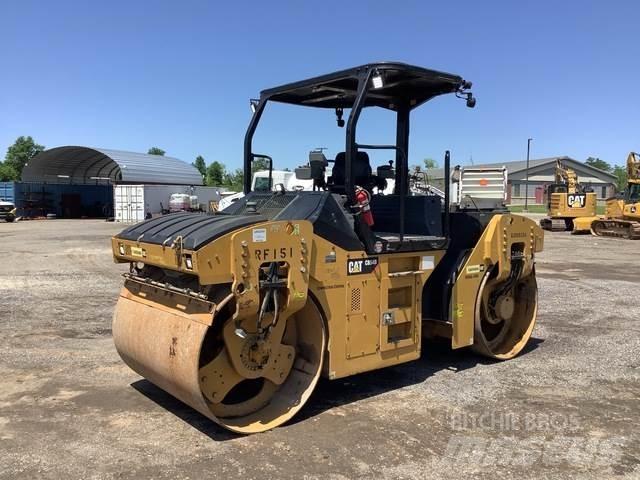 CAT CB54B Ikerdobos hengerek