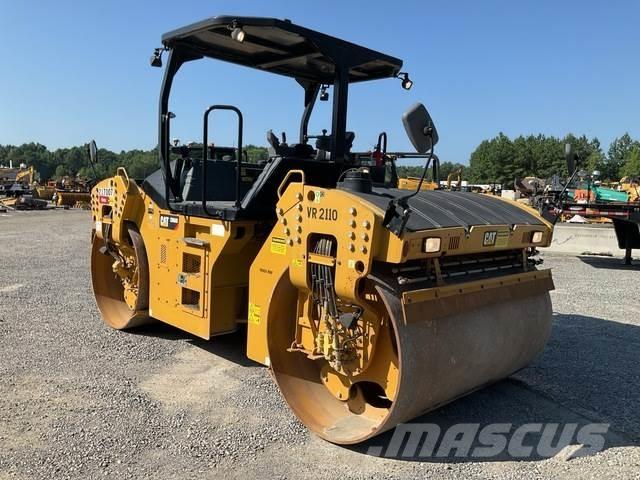 CAT CB66B Ikerdobos hengerek