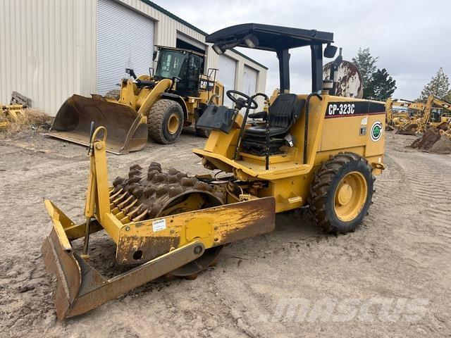 CAT CP-323C Egydobos hengerek