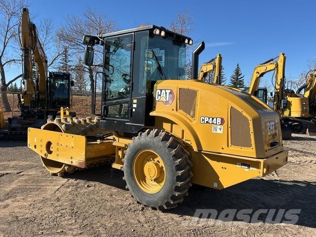 CAT CP44B Egydobos hengerek