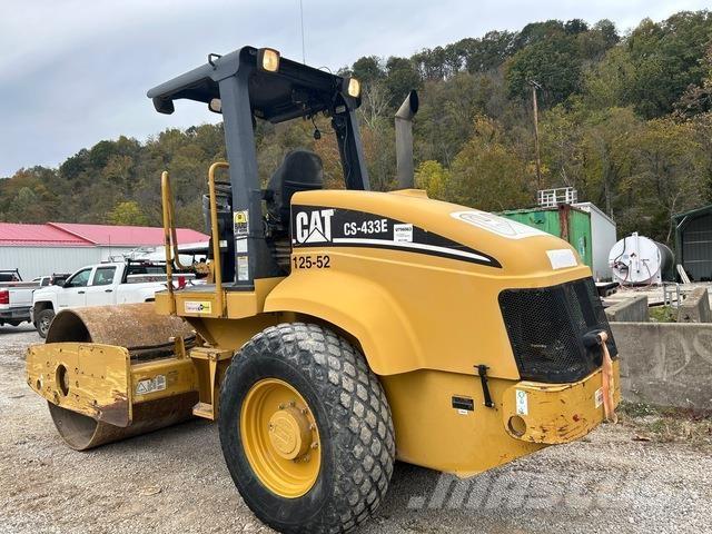 CAT CS-433E Egydobos hengerek