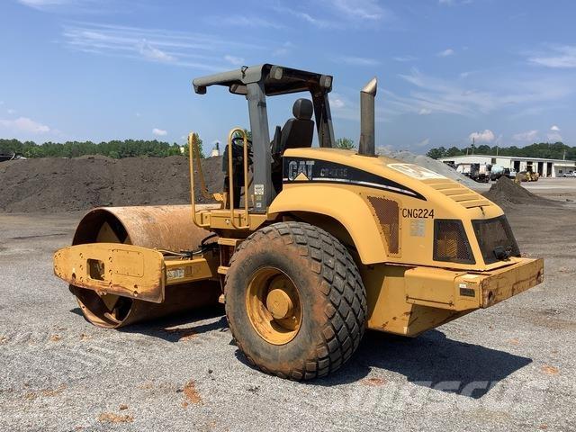 CAT CS-563E Egydobos hengerek