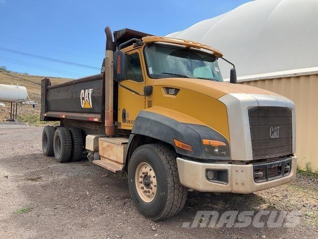 CAT CT660S Billenő teherautók