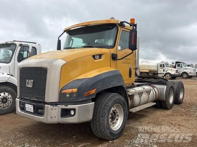 CAT CT660S Nyergesvontatók
