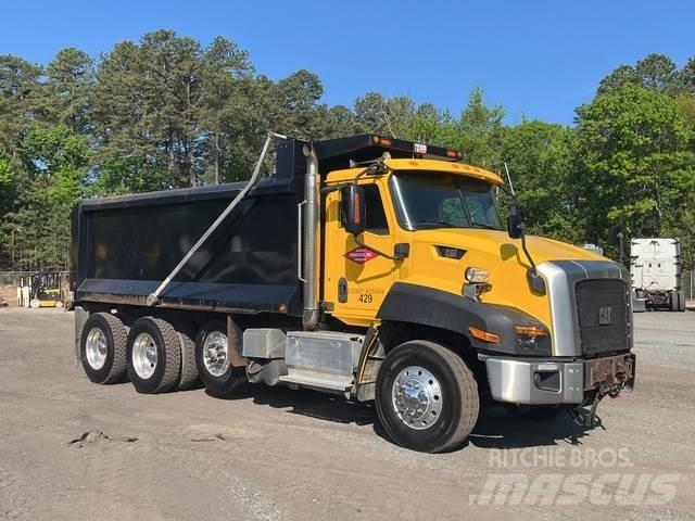 CAT CT660S Billenő teherautók