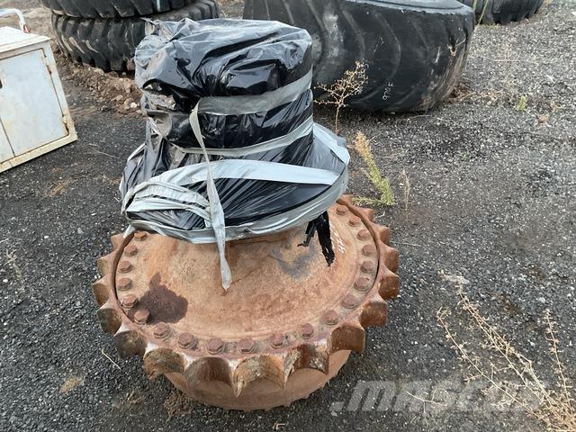 CAT D10N Haszonjárművek - Egyéb