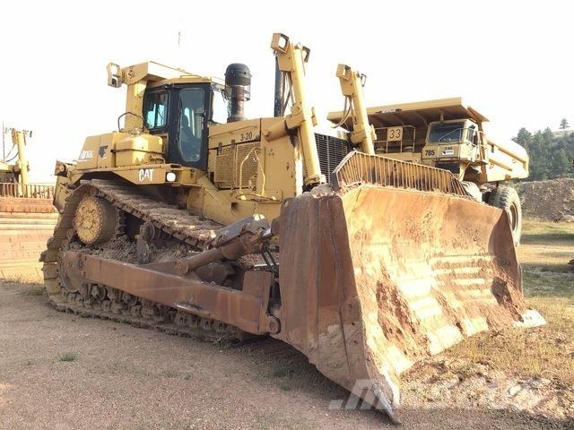 CAT D10R lánctalpas dózerek