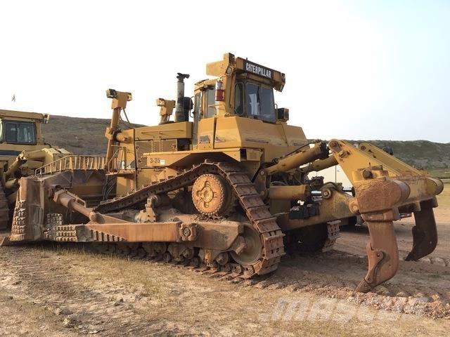 CAT D10R lánctalpas dózerek