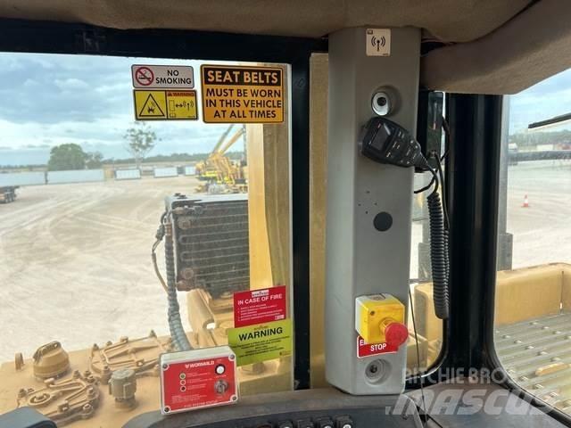CAT D10T lánctalpas dózerek