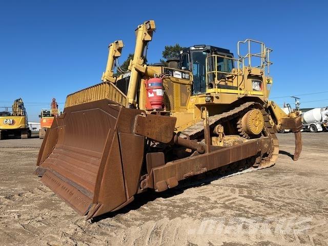 CAT D10T lánctalpas dózerek