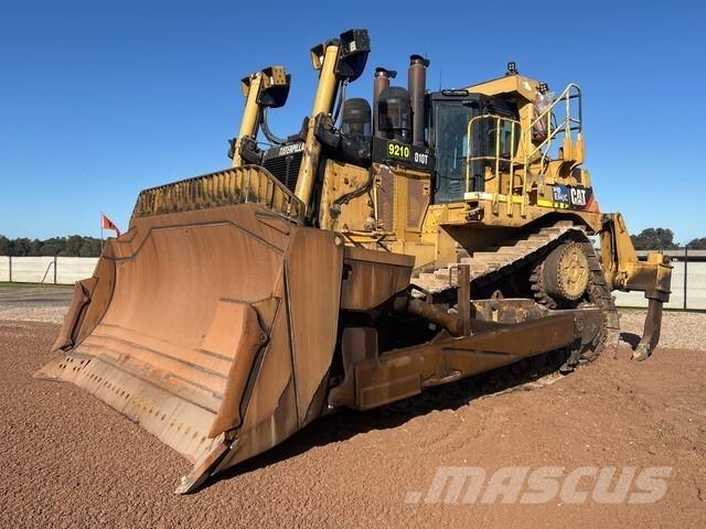 CAT D10T lánctalpas dózerek