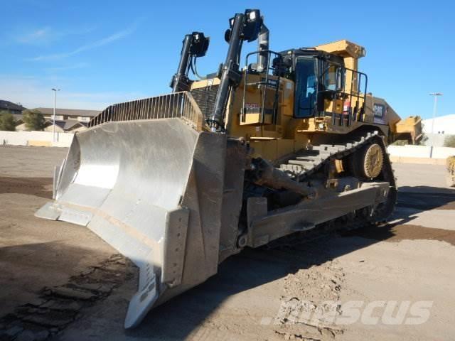 CAT D10T2 lánctalpas dózerek