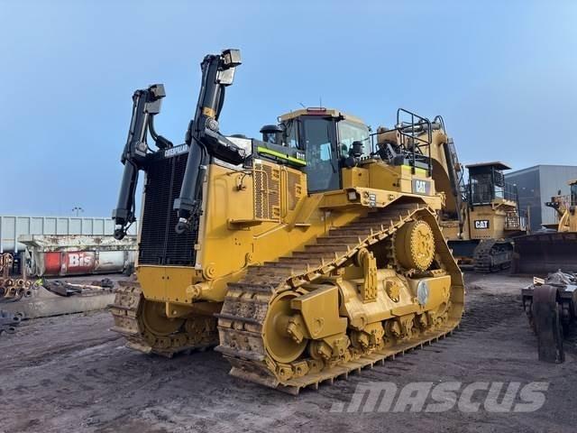 CAT D11T lánctalpas dózerek
