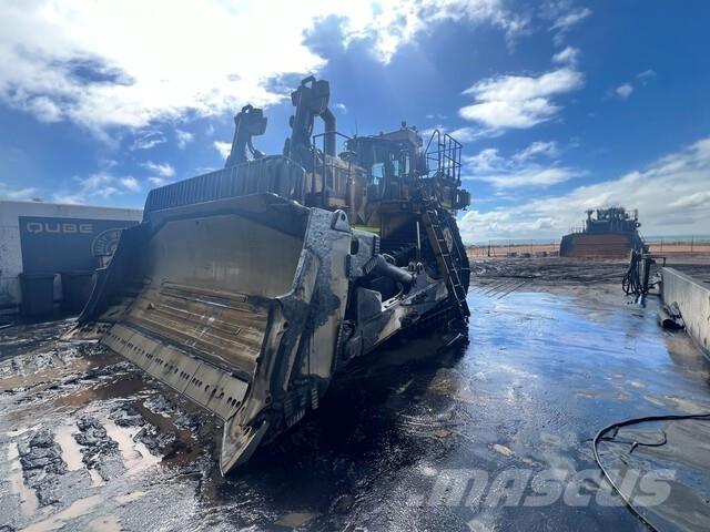 CAT D11T lánctalpas dózerek