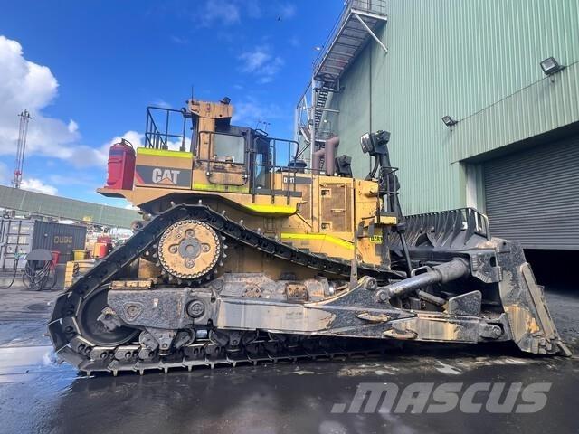 CAT D11T lánctalpas dózerek