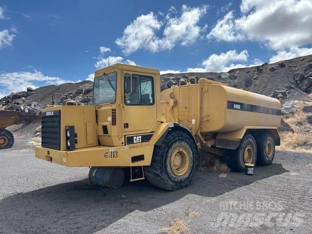 CAT D400D Vízszállító teherautók