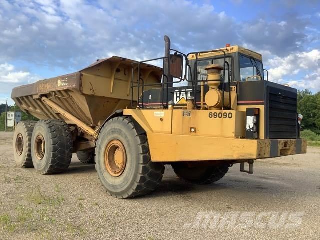 CAT D400E Csuklósdömperek