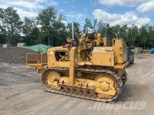 CAT D4E 20 Csőfektető dózerek