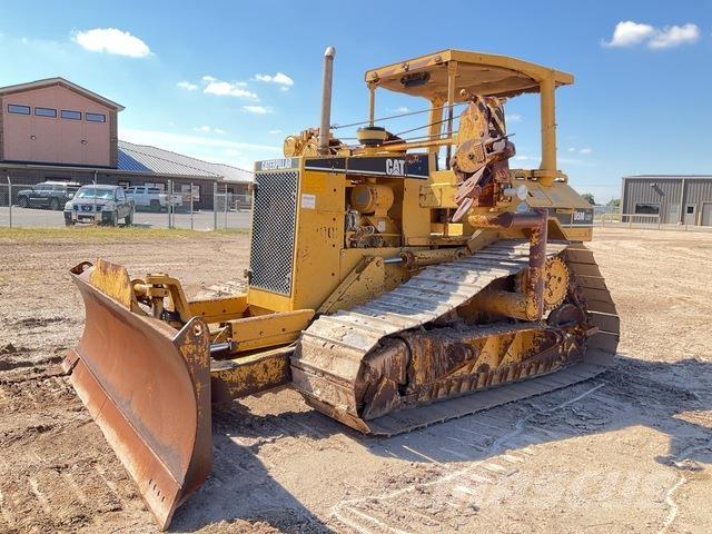 CAT D5M LPG lánctalpas dózerek