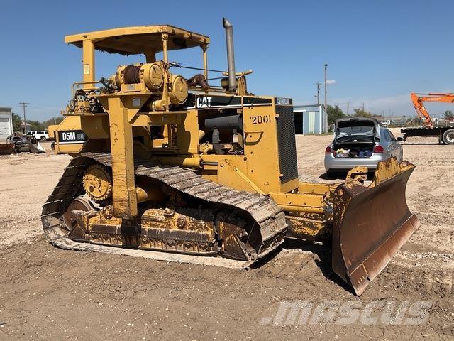 CAT D5M LPG lánctalpas dózerek