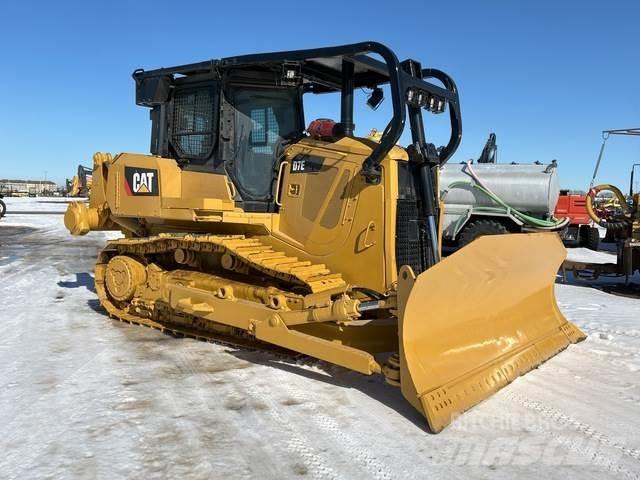 CAT D7E lánctalpas dózerek
