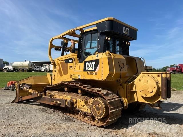 CAT D7E lánctalpas dózerek