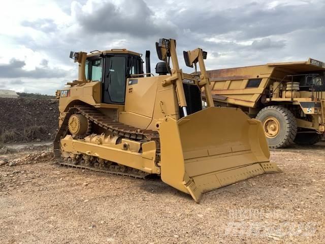 CAT D8T lánctalpas dózerek