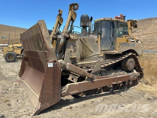 CAT D8T lánctalpas dózerek