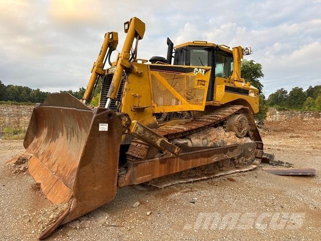 CAT D8T lánctalpas dózerek